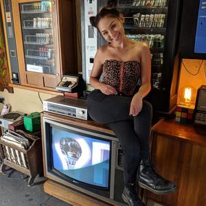 Meet your Posher, Cassandra